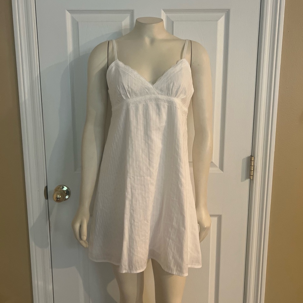 White Lace-Trim Slip Dress - Women - Picture 7 of 11